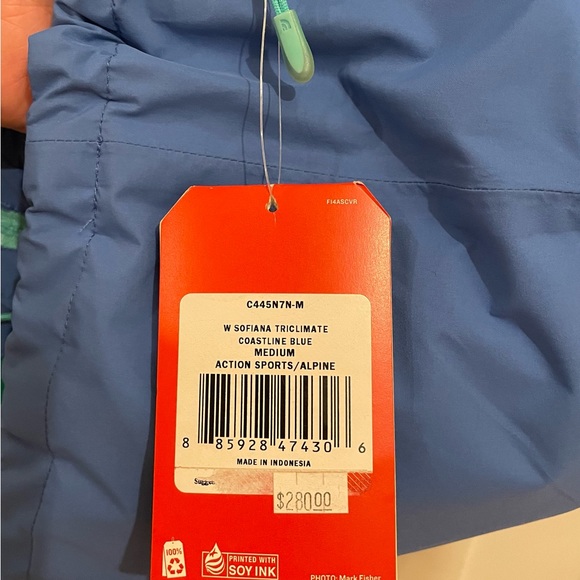 NWT North Face Ski Jacket - Picture 4 of 12